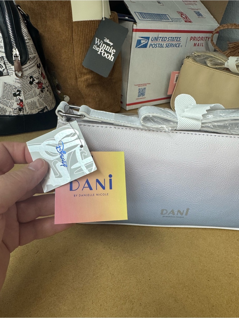Disney Danielle Nicole Ariel Ombre Pastel Shoulder Bag - Pale Lavender NWT - Picture 3 of 4